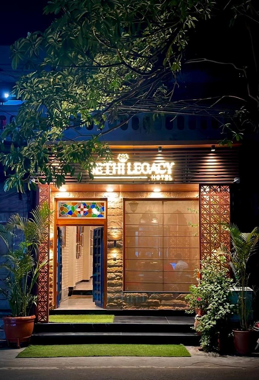 Hotel Sethi Legacy Haridwār Extérieur photo