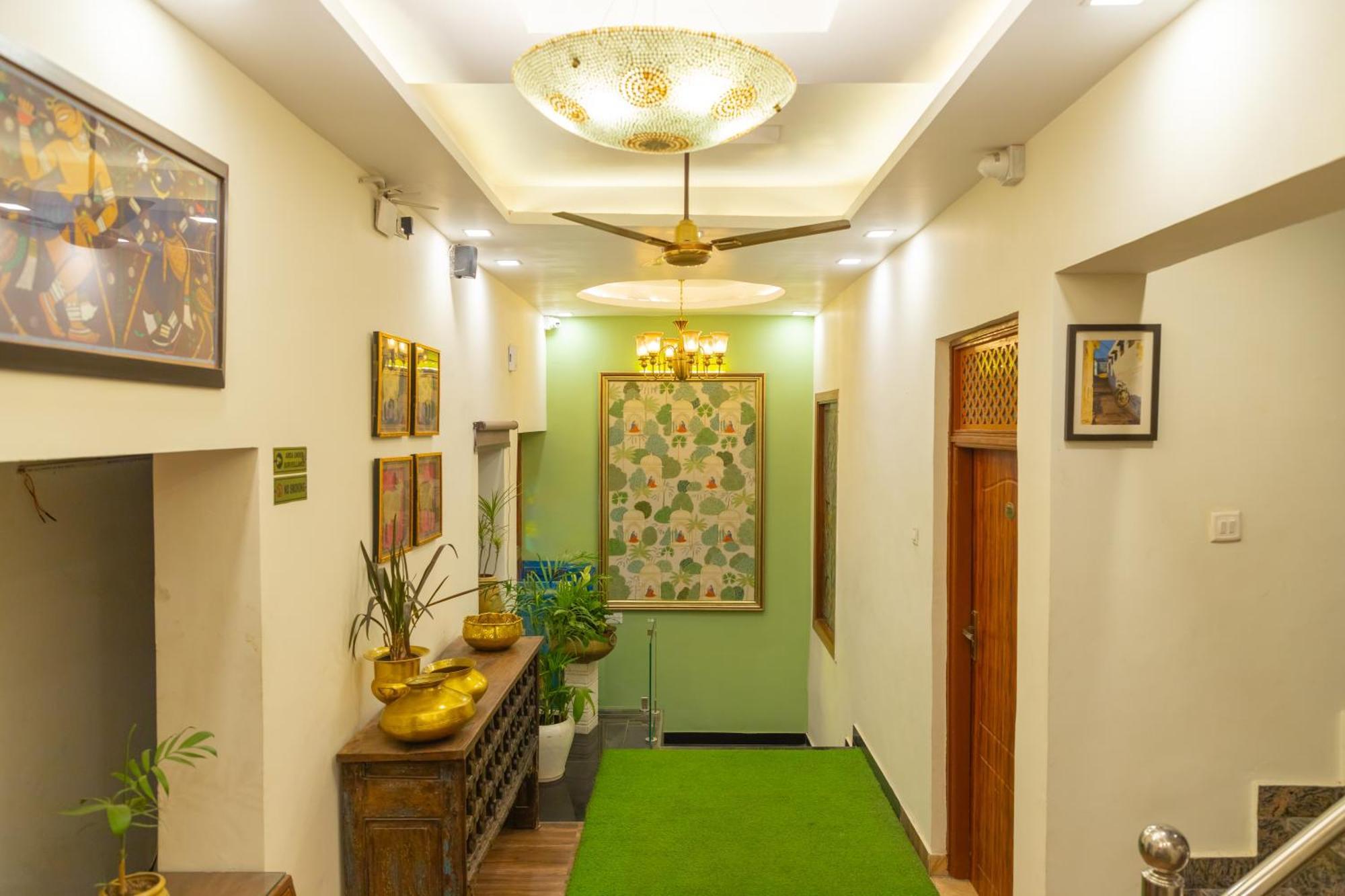 Hotel Sethi Legacy Haridwār Extérieur photo