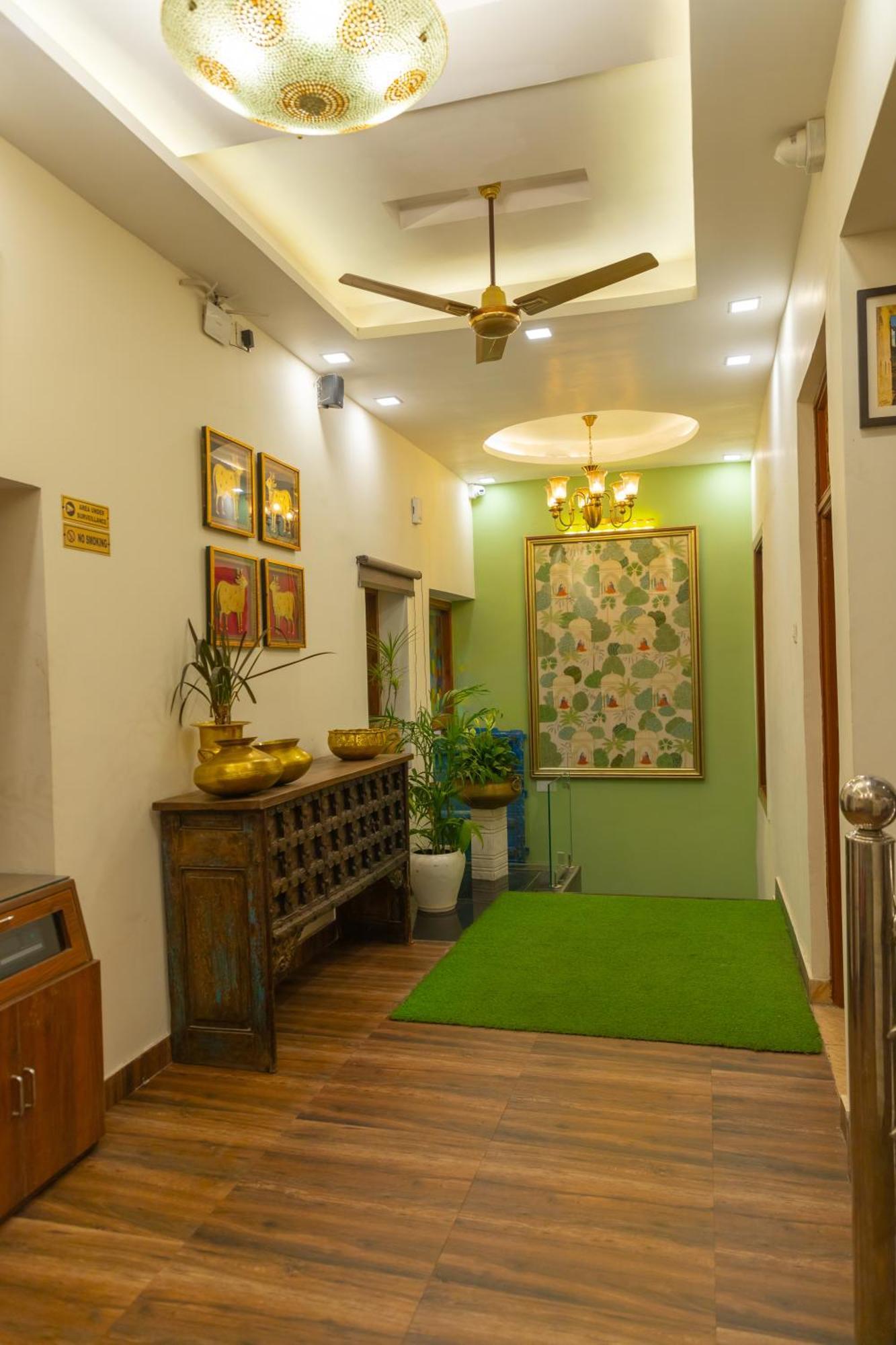 Hotel Sethi Legacy Haridwār Extérieur photo